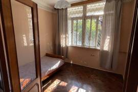 Продается квартира, Старое здание, Батуми