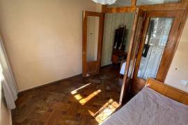 Продается квартира, Старое здание, Батуми