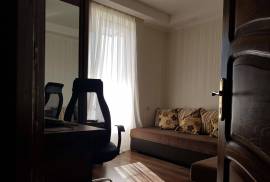 Apartment for sale, Old building, Didube