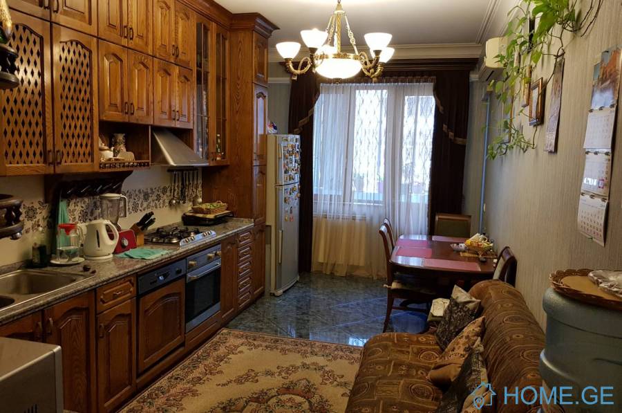ქირავდება ბინა, ძველი აშენებული, საბურთალო