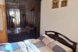 Daily Apartment Rent, Old building, Gamarjveba