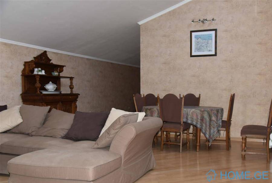 Продается квартира, Старое здание, vake