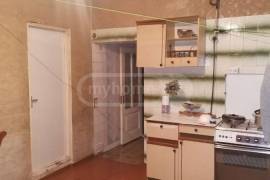 Apartment for sale, Old building, Chugureti