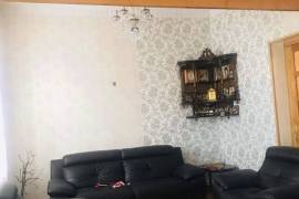 ქირავდება ბინა, 3 ოთახიანი, ძველი აშენებული, გორი, გორი