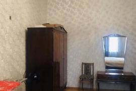 ქირავდება ბინა, 3 ოთახიანი, ძველი აშენებული, გორი, გორი