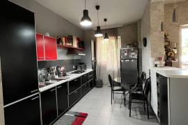 იყიდება სახლი, 7 ოთახიანი, თბილისი, დიდი დიღომი