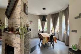 იყიდება სახლი, 7 ოთახიანი, თბილისი, დიდი დიღომი