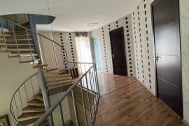 იყიდება სახლი, 7 ოთახიანი, თბილისი, დიდი დიღომი