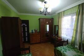 House For Sale, Gldani