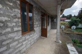 House For Sale, Boni-Gorodoki District