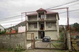 House For Sale, Boni-Gorodoki District