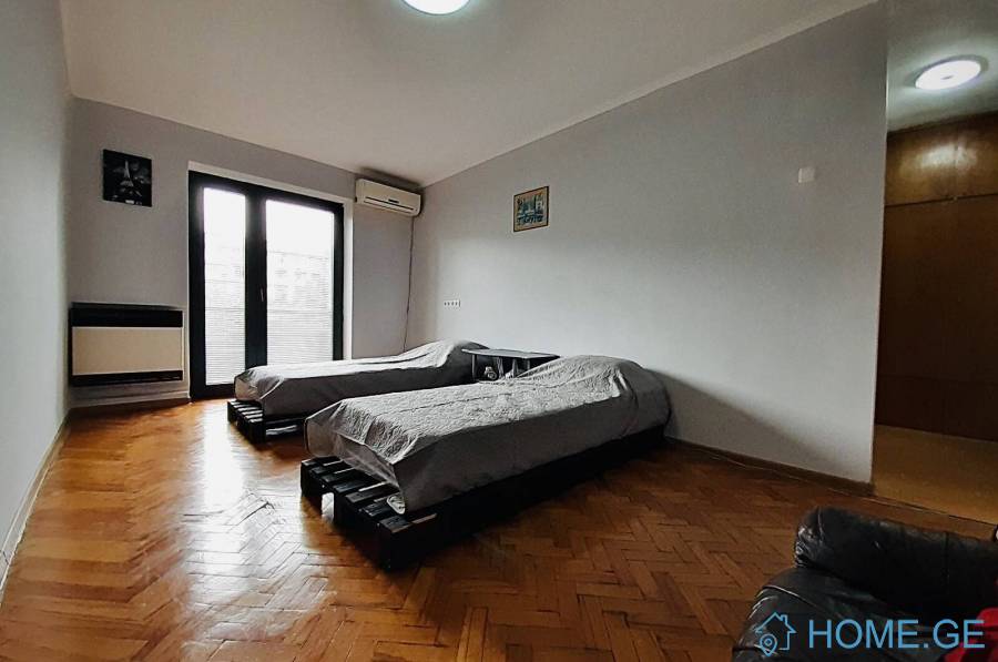 For Rent, 1 Room, Old building, Tbilisi, Districts of Vazha-Pshavela