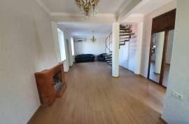 House For Sale, vake