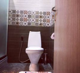 Apartment for sale, 9 Room, Old building, Tbilisi, Chugureti
