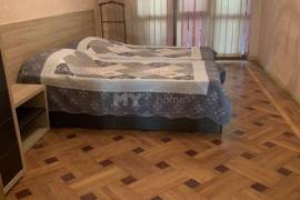 ქირავდება ბინა, 3 ოთახიანი, ძველი აშენებული, ქუთაისი