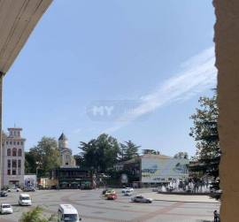 ქირავდება ბინა, 3 ოთახიანი, ძველი აშენებული, ქუთაისი