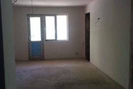 Продается квартира, 4 Kомнатная, Старое здание, Кутаиси