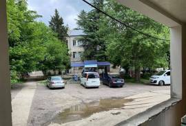Продается квартира, 4 Kомнатная, Старое здание, Кутаиси