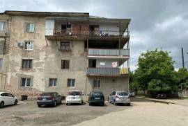 Продается квартира, 4 Kомнатная, Старое здание, Кутаиси