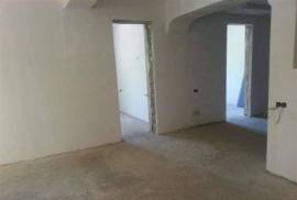 Продается квартира, 4 Kомнатная, Старое здание, Кутаиси