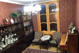 იყიდება ბინა, 3 ოთახიანი, ძველი აშენებული, ქუთაისი, ავტოქარხნის დასახლება