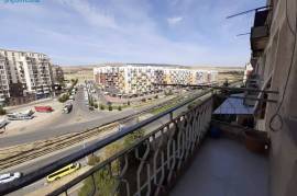 Продается квартира, 3 Kомнатная, Старое здание, Тбилиси, Варкетили