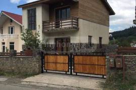 იყიდება სახლი, 3 ოთახიანი, ბორჯომი, ბაკურიანი