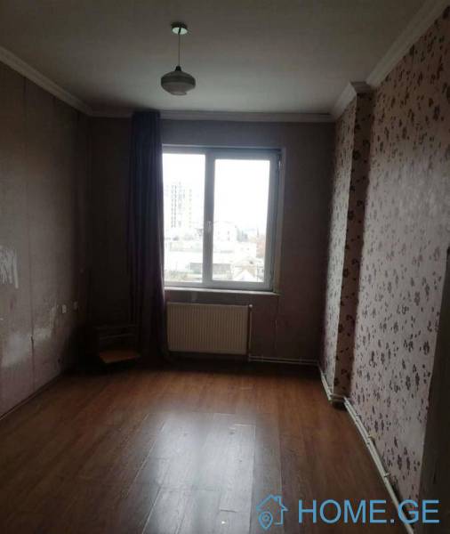 Продается квартира, 4 Kомнатная, Старое здание, Тбилиси, Исани