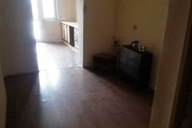 Apartment for sale, Old building, Isani