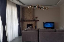 House For Sale, Chugureti