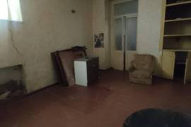 Apartment for sale, Old building, Didube