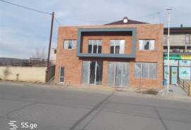 For Rent, Universal commercial space, Lisi lake